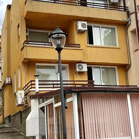 Orange House 3* Sozopol