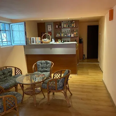 Orange House Gæstehus