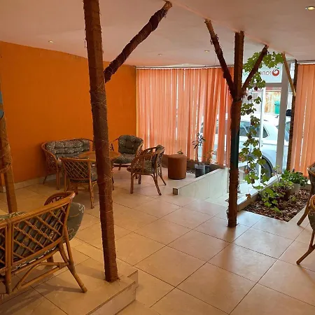 Orange House 3*